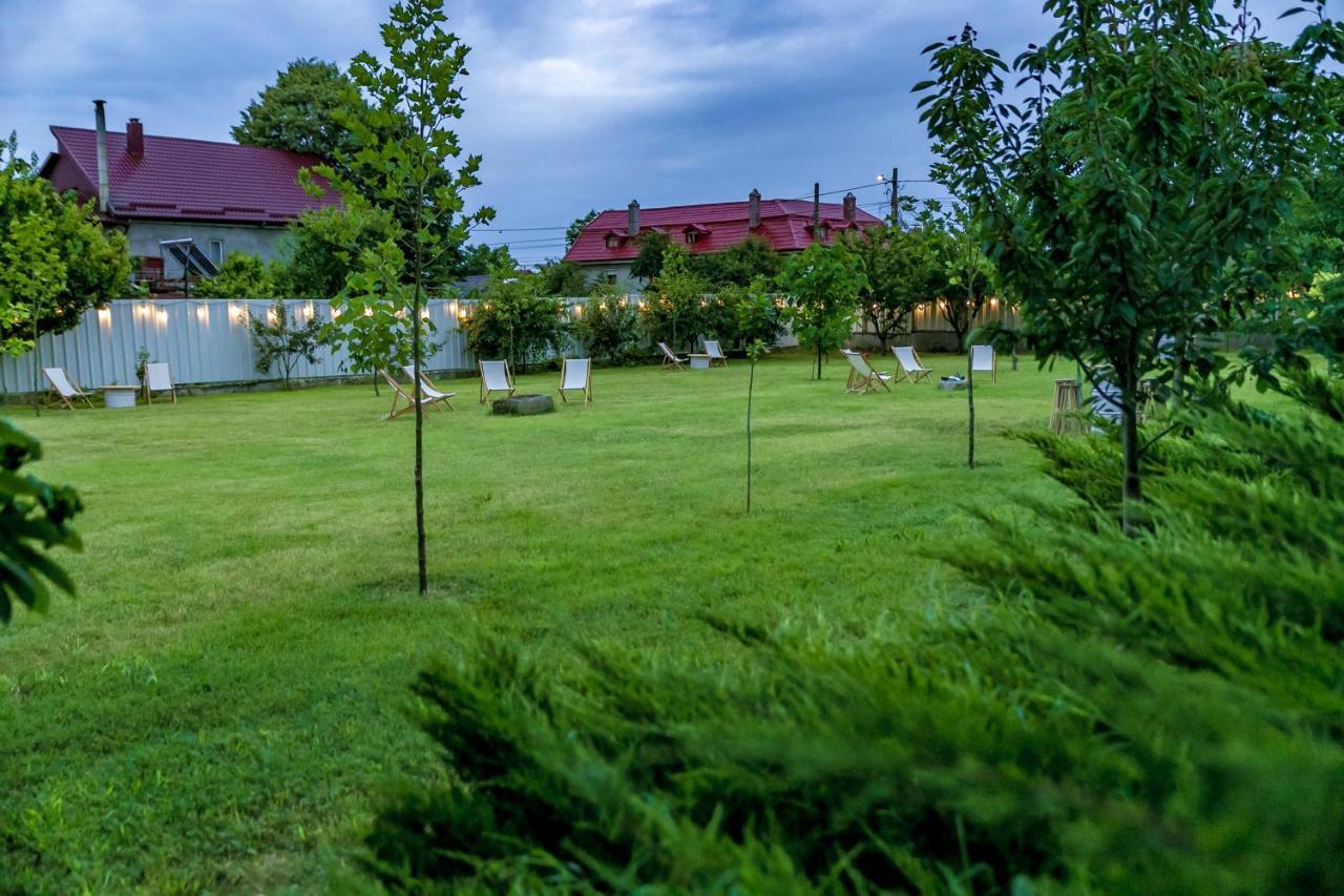 Hotel Heaven Garden Două Mai Exteriér fotografie